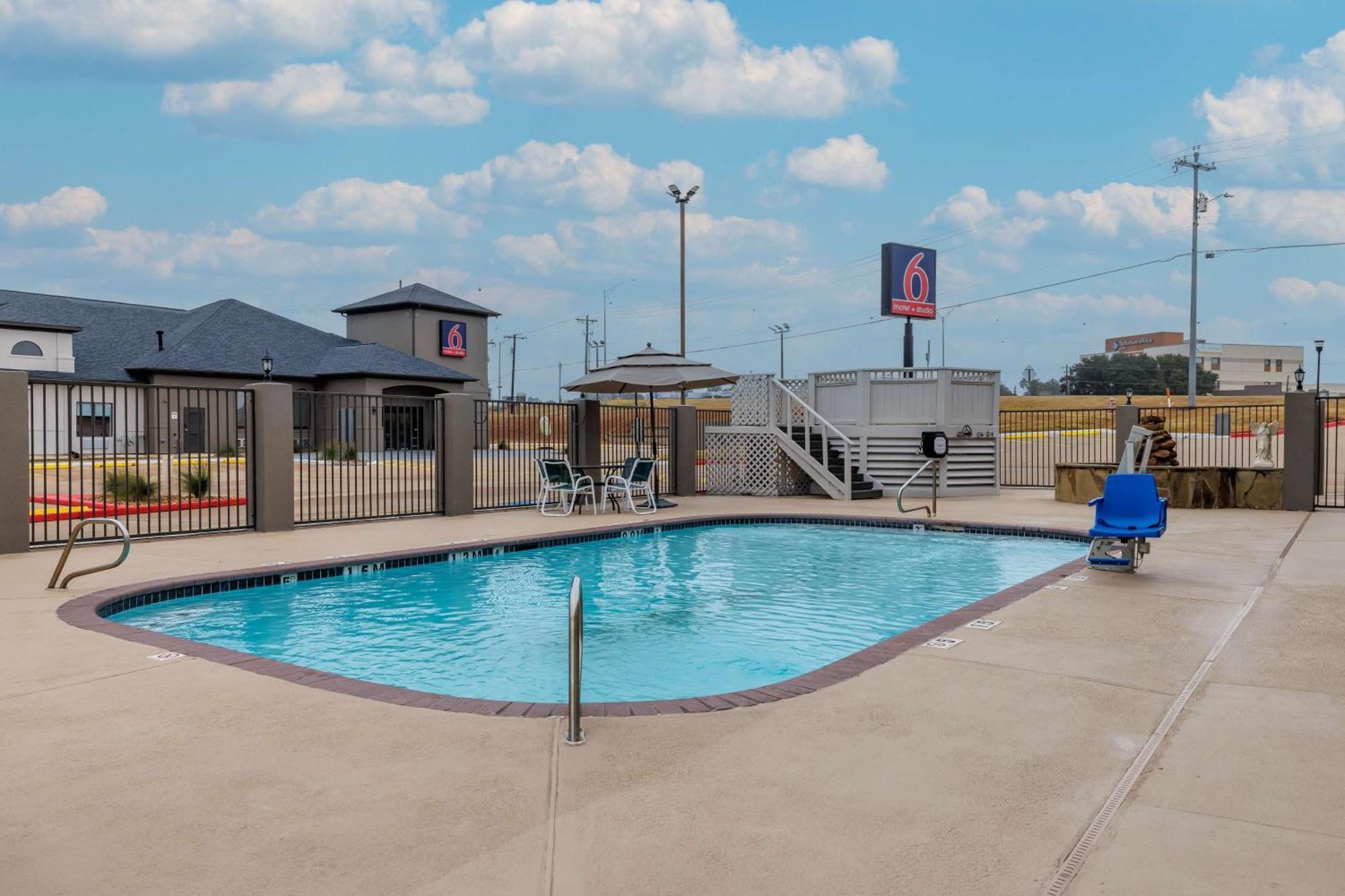 Motel 6-Brenham, TX Buitenkant foto